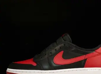 705329-001 Low Jordan Bred Retro 1 0430